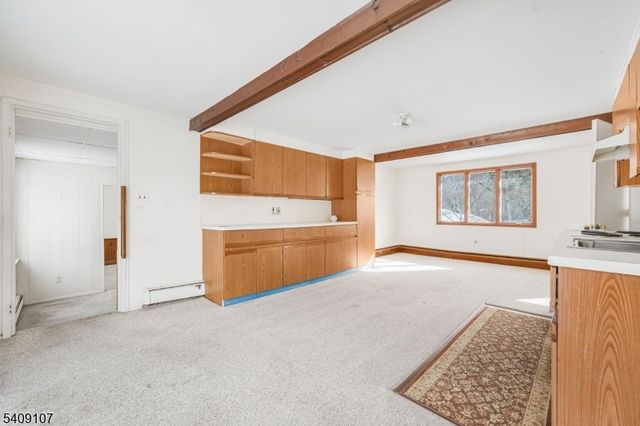 645 Wildwood Rd, Northvale Boro, NJ 07647