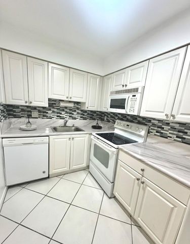 4158 Inverrary Dr 405, Lauderhill, FL 33319