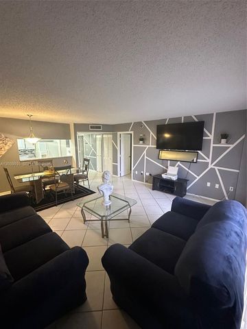 4158 Inverrary Dr 405, Lauderhill, FL 33319