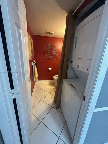 4158 Inverrary Dr 405, Lauderhill, FL 33319