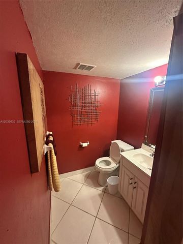 4158 Inverrary Dr 405, Lauderhill, FL 33319