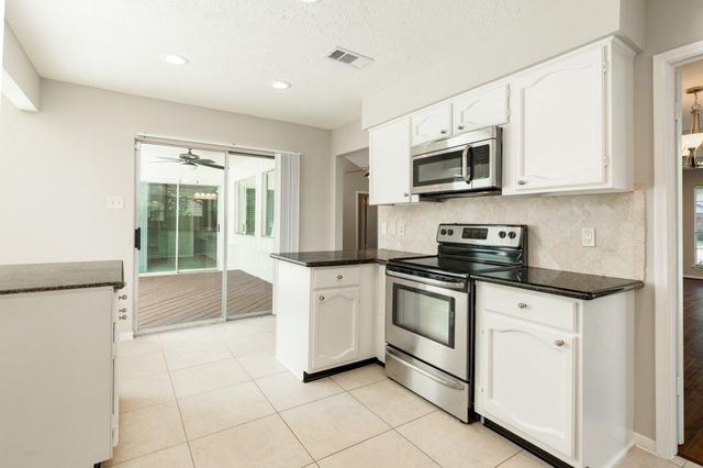 3042 Pecan Point Drive, Sugar Land, TX 77478
