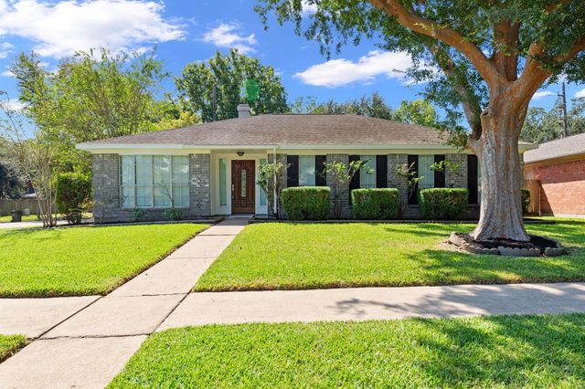 3042 Pecan Point Drive, Sugar Land, TX 77478