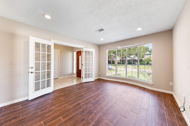 3042 Pecan Point Drive, Sugar Land, TX 77478