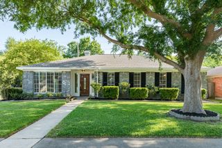 3042 Pecan Point Drive, Sugar Land, TX 77478