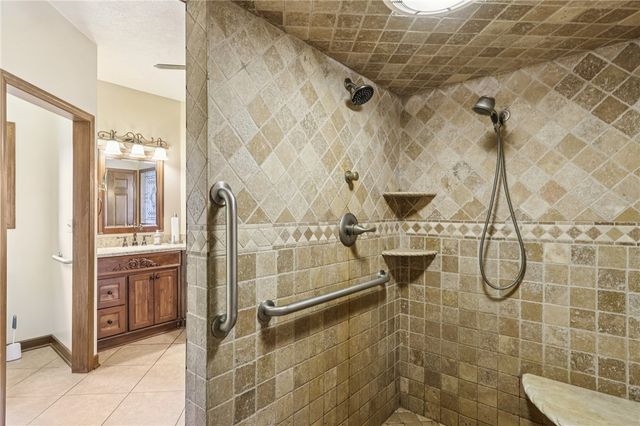 2210 SKYHILL ROAD, Mahoning Twp, PA 16116