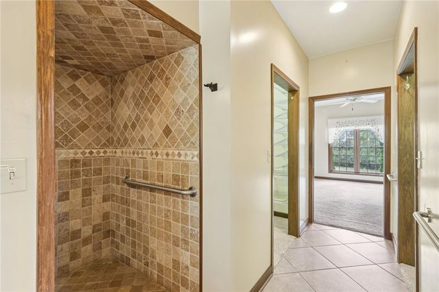 2210 SKYHILL ROAD, Mahoning Twp, PA 16116