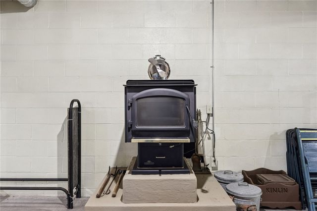 2210 SKYHILL ROAD, Mahoning Twp, PA 16116