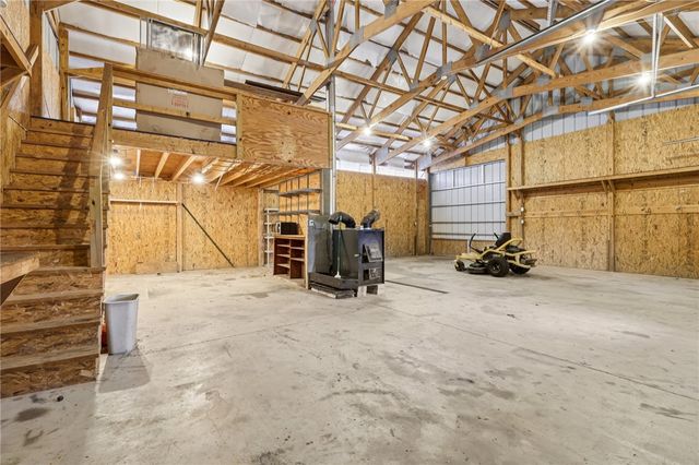 2210 SKYHILL ROAD, Mahoning Twp, PA 16116