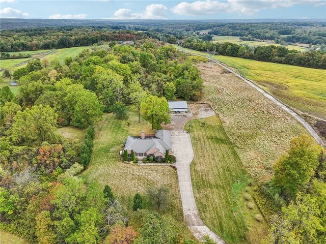 2210 SKYHILL ROAD, Mahoning Twp, PA 16116