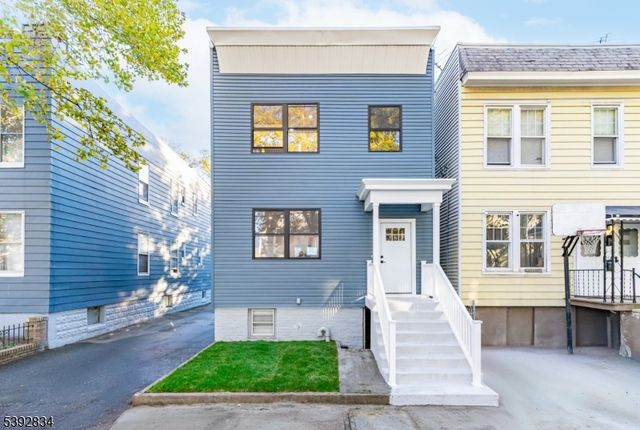 111 Clarke Ave, Jersey City, NJ 07304