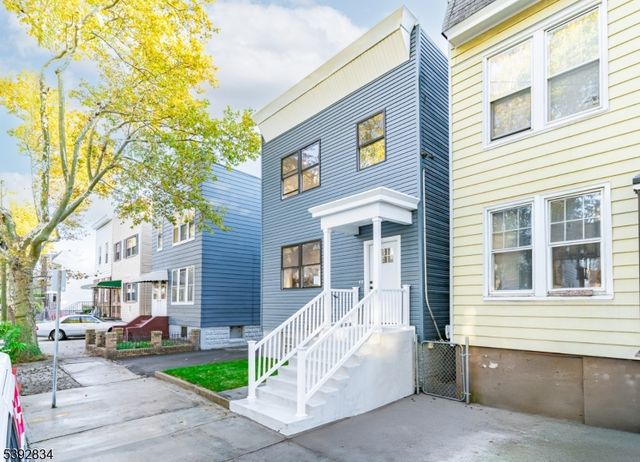 111 Clarke Ave, Jersey City, NJ 07304