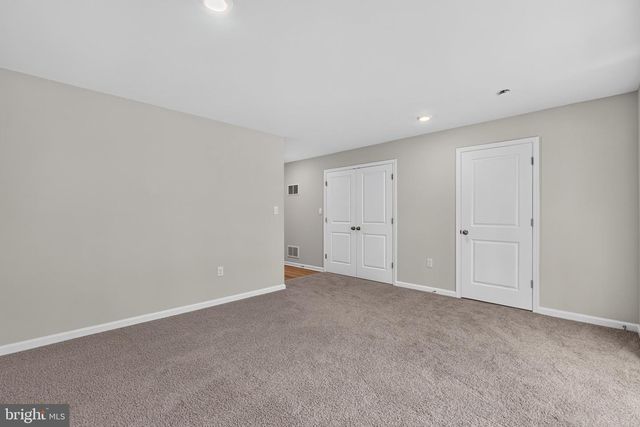 139 ESSEX DR, Sicklerville, NJ 08081