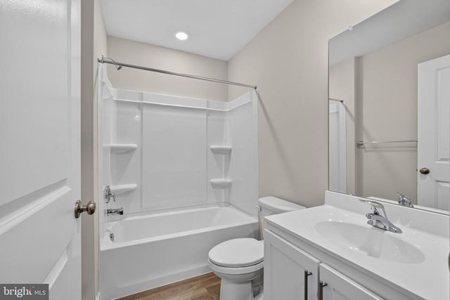 139 ESSEX DR, Sicklerville, NJ 08081