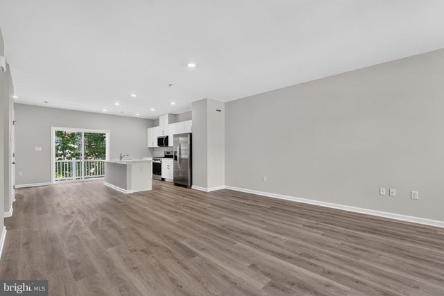 139 ESSEX DR, Sicklerville, NJ 08081