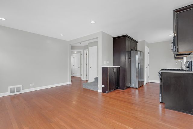 343 Frederick Avenue, Bellwood, IL 60104