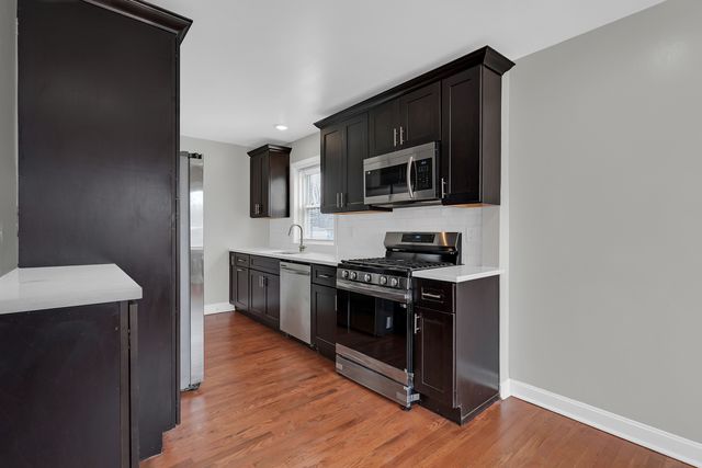 343 Frederick Avenue, Bellwood, IL 60104