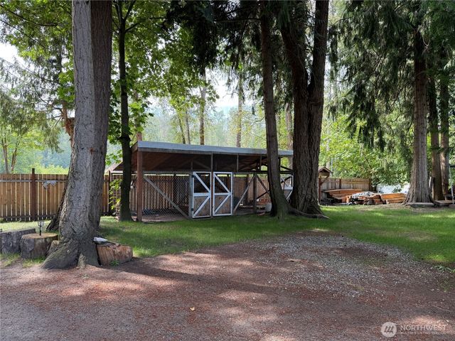 41725 40th Avenue Ct S, Roy, WA 98580