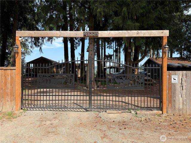41725 40th Avenue Ct S, Roy, WA 98580