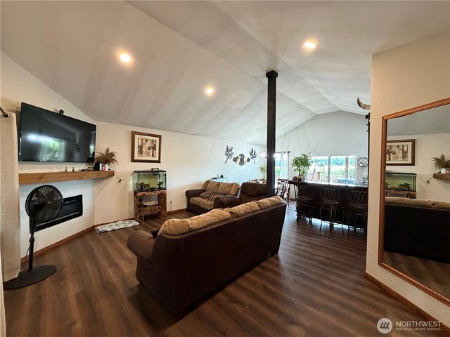 41725 40th Avenue Ct S, Roy, WA 98580
