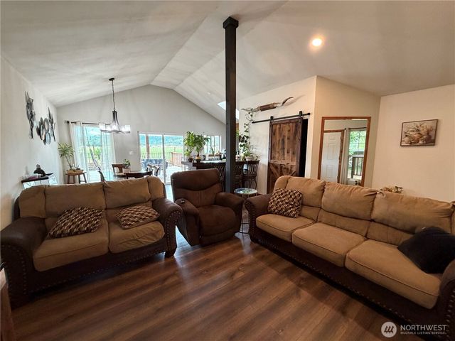 41725 40th Avenue Ct S, Roy, WA 98580
