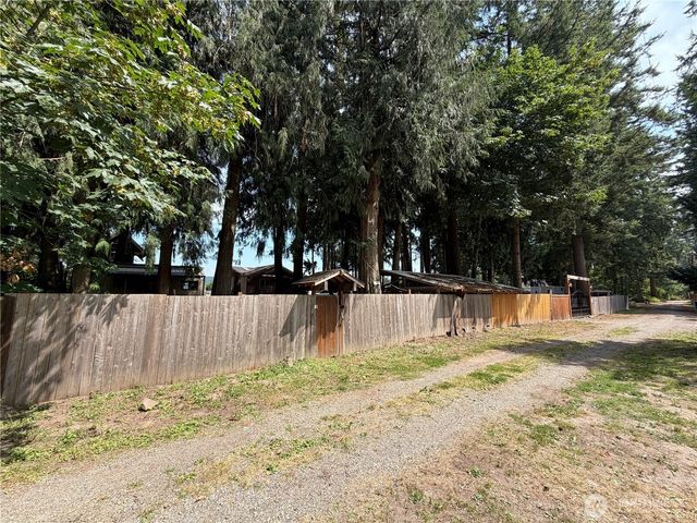 41725 40th Avenue Ct S, Roy, WA 98580