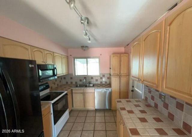 11829 N CHERRY HILLS Drive E, Sun City, AZ 85351
