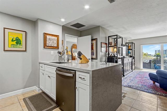 3212 NE 12th Street 502, Pompano Beach, FL 33062