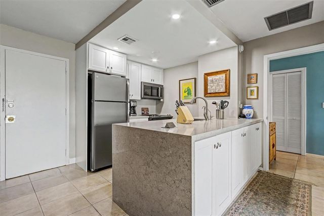 3212 NE 12th Street 502, Pompano Beach, FL 33062
