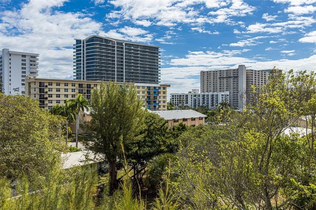 3212 NE 12th Street 502, Pompano Beach, FL 33062