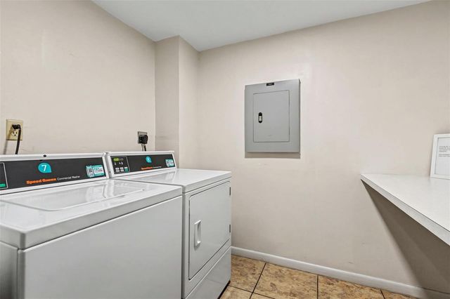 3212 NE 12th Street 502, Pompano Beach, FL 33062