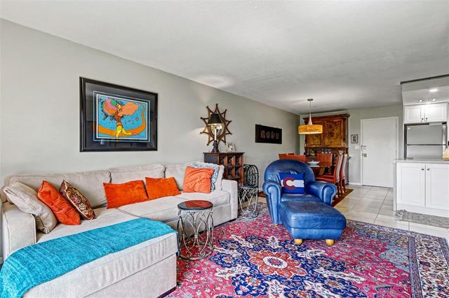 3212 NE 12th Street 502, Pompano Beach, FL 33062