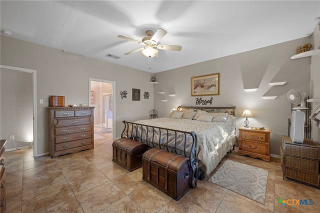 17813 Floribundas Lane, Elgin, TX 78621