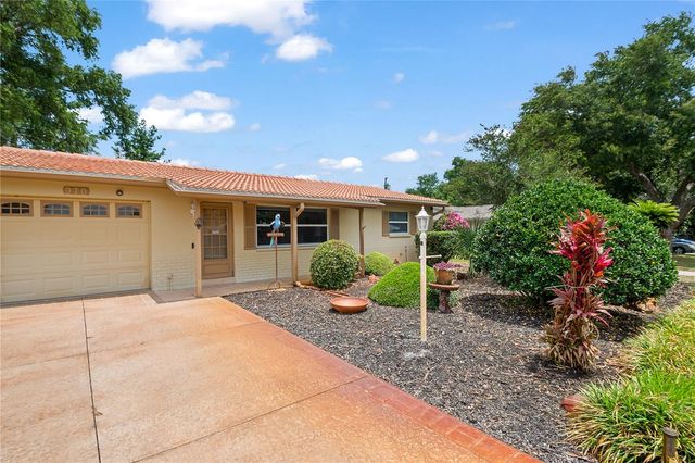970 8TH AVENUE NE, Largo, FL 33770