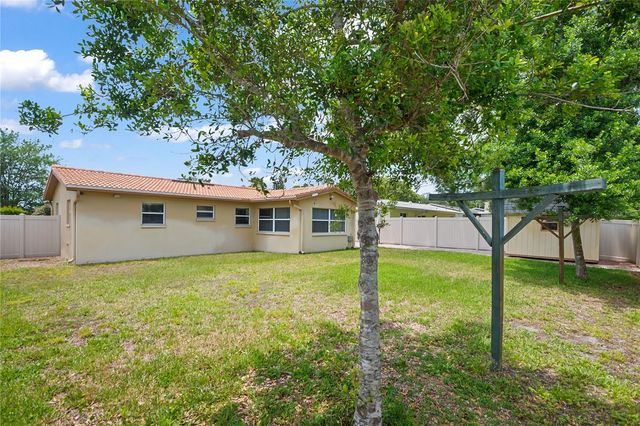970 8TH AVENUE NE, Largo, FL 33770