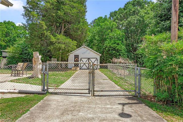 1830 E Sprague Street, Winston-salem, NC 27107