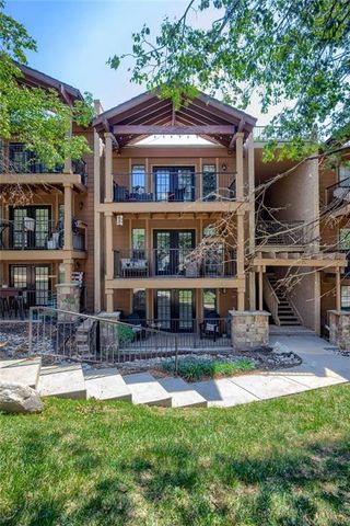 4727 Jarboe Street 53, Kansas City, MO 64112