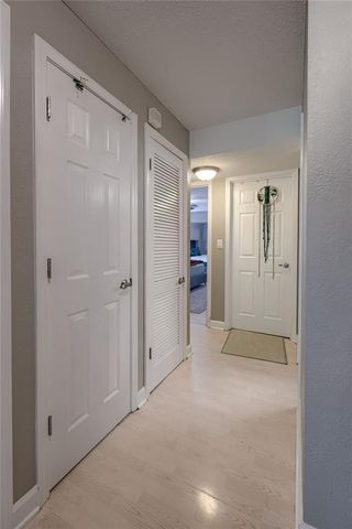 4727 Jarboe Street 53, Kansas City, MO 64112