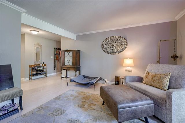 4727 Jarboe Street 53, Kansas City, MO 64112