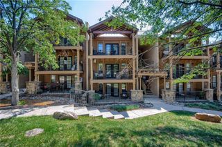 4727 Jarboe Street 53, Kansas City, MO 64112