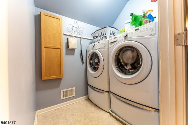 5 Hidden Valley Rd, Andover Twp., NJ 07860