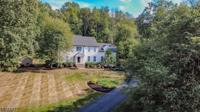 5 Hidden Valley Rd, Andover Twp., NJ 07860
