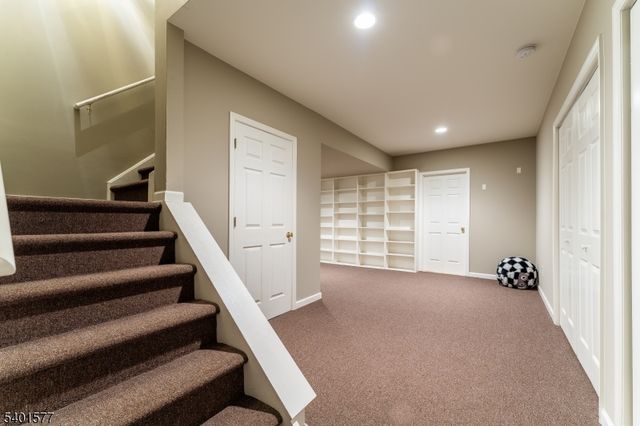 5 Hidden Valley Rd, Andover Twp., NJ 07860