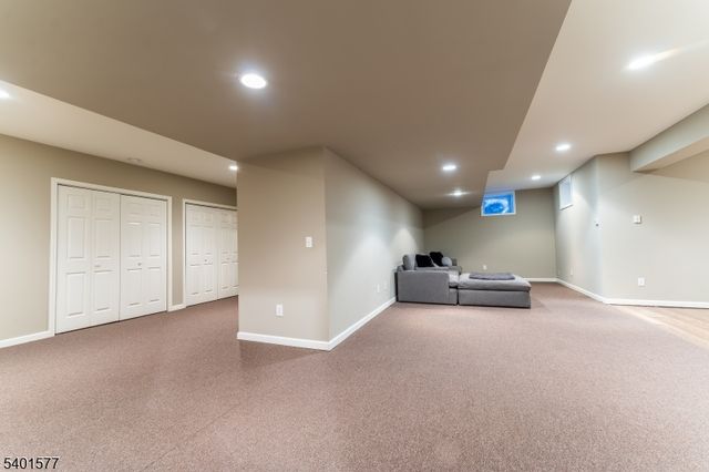 5 Hidden Valley Rd, Andover Twp., NJ 07860