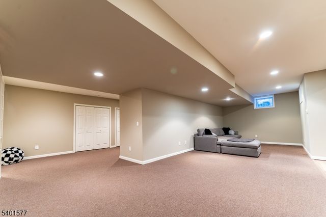 5 Hidden Valley Rd, Andover Twp., NJ 07860