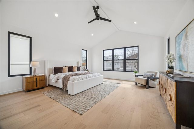 1811 Du Barry Lane, Houston, TX 77018