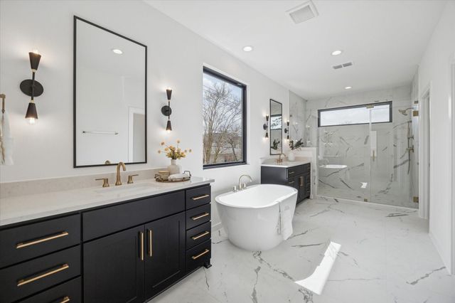 1811 Du Barry Lane, Houston, TX 77018