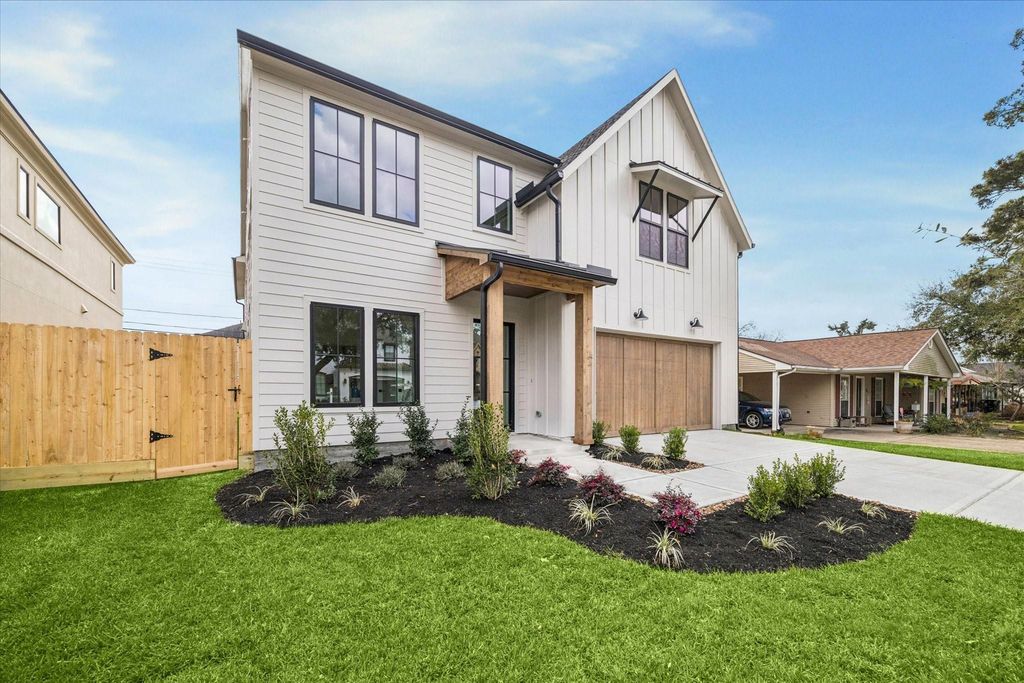 1811 Du Barry Lane, Houston, TX 77018