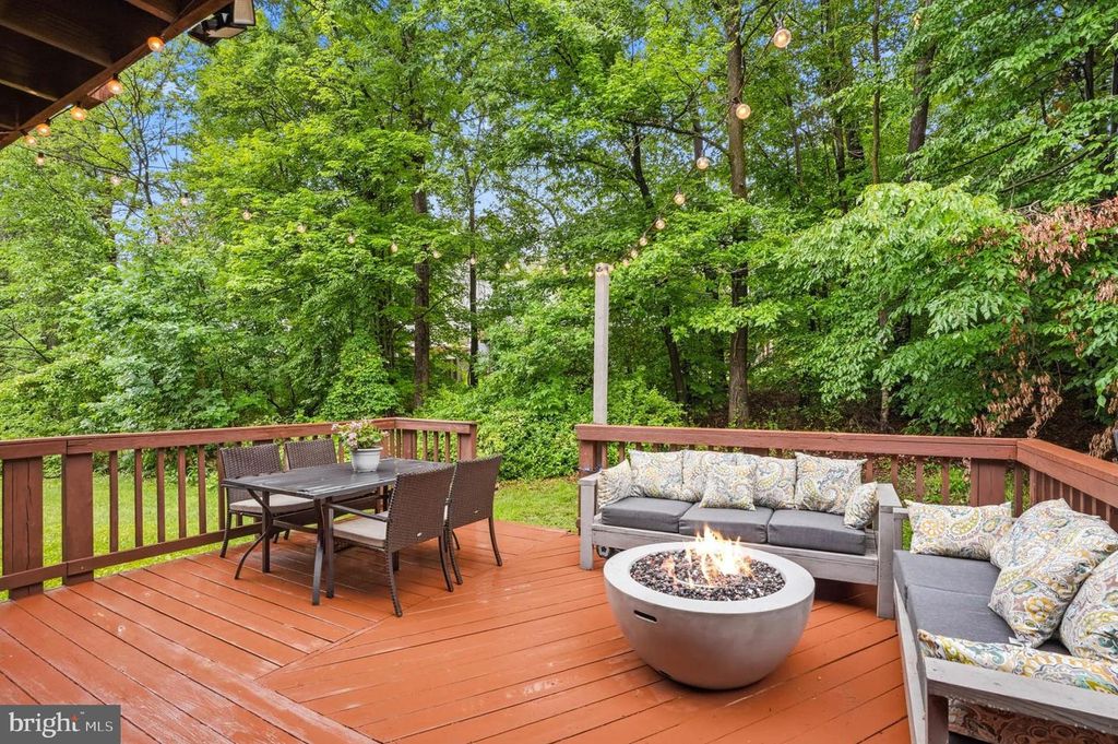 Image 32 of property listing at 9673 HORSHAM DR NW, Laurel, MD 20723