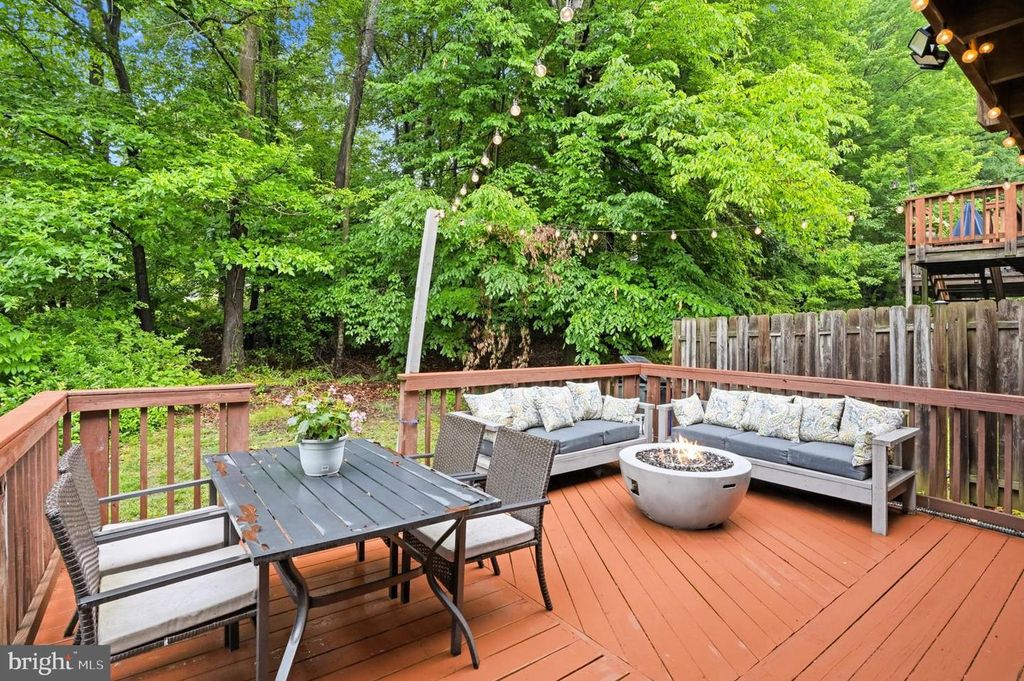 Image 33 of property listing at 9673 HORSHAM DR NW, Laurel, MD 20723
